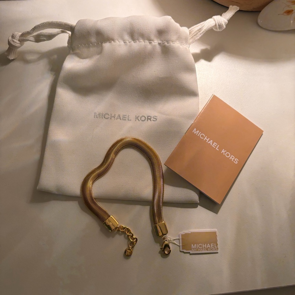 Michael Kors Chevron snake chain Gold Bracelet